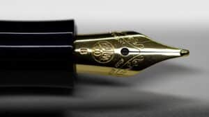 black and gold fountain pen